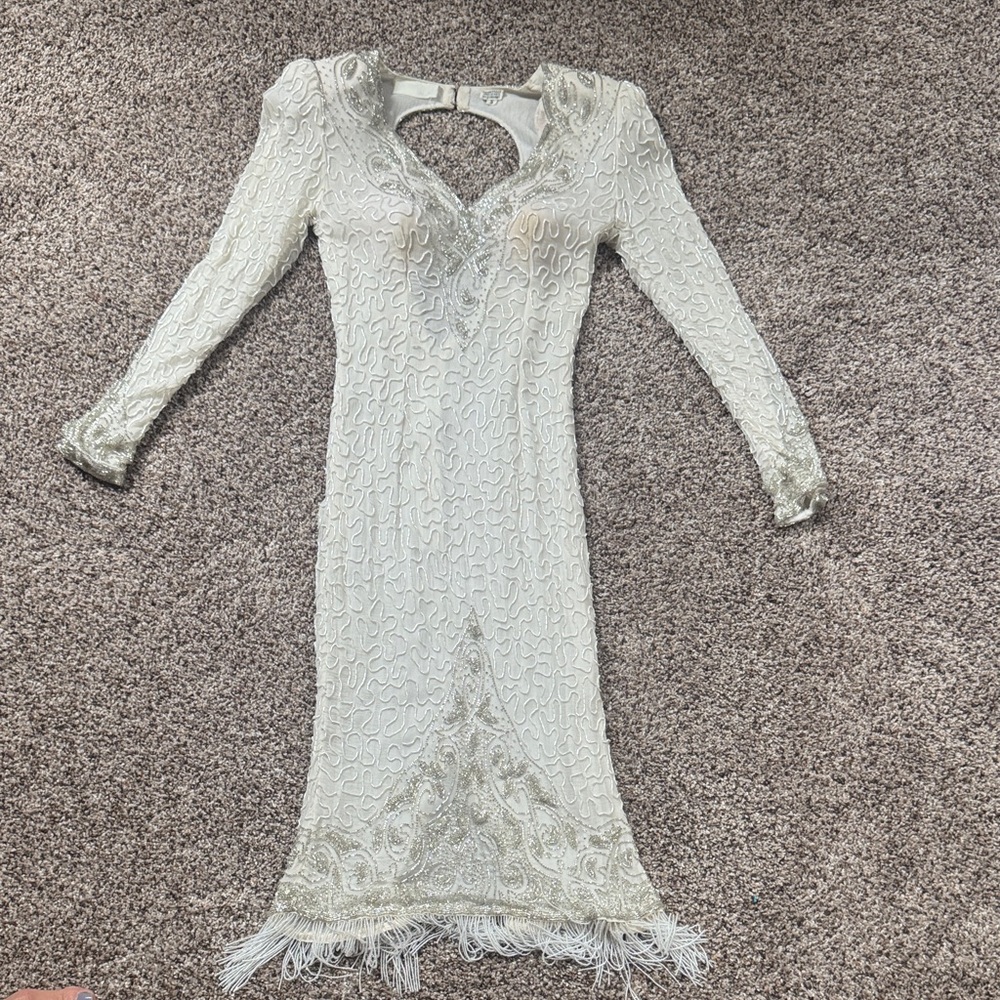 Chic White Long Sleeve Lace Dress